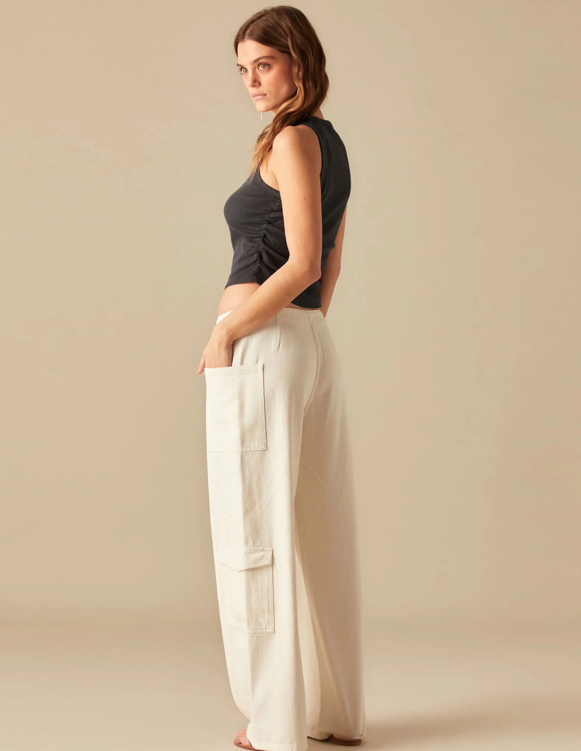 Nicoli T-shirts<ANTHRACITE RUFFLE T-SHIRT Blancos