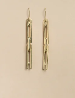 Nicoli Earrings<GOLD 'H' EARRINGS Dorados