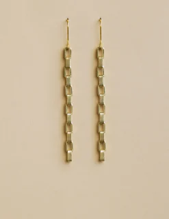 Nicoli Earrings<GOLD RECTANGLE EARRINGS Dorados