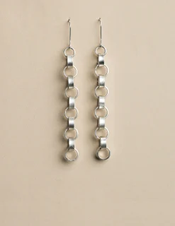 Nicoli Earrings<ROUND SILVER CHAIN EARRINGS Dorados